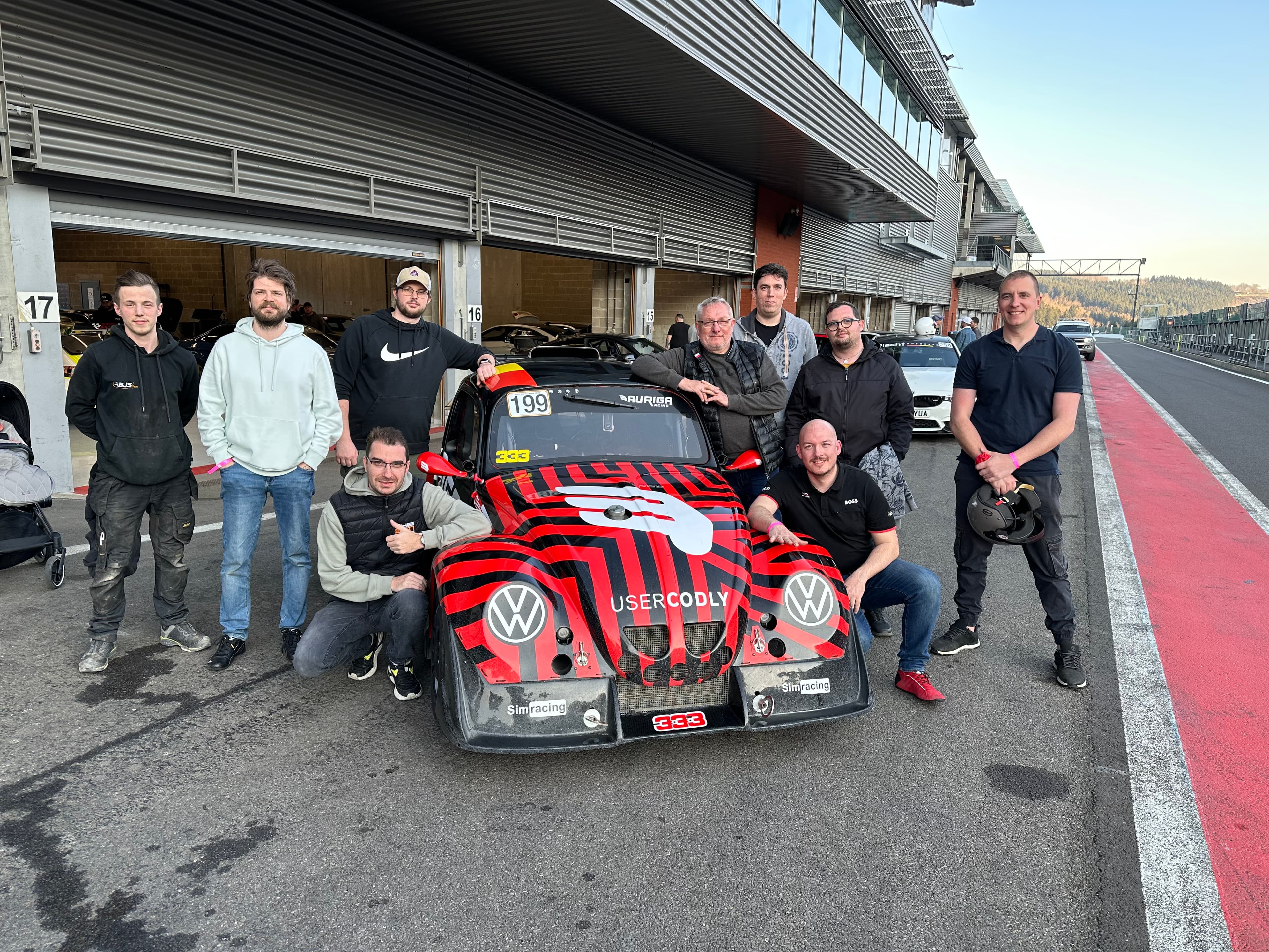 Team photo at end of the day